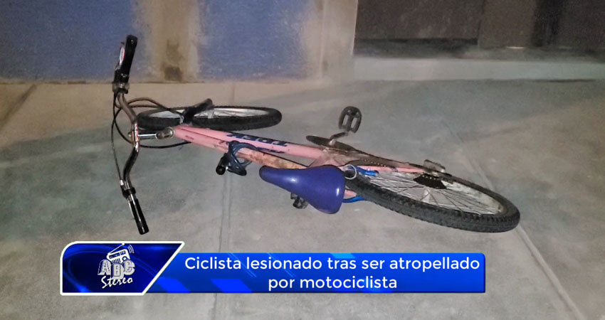 Ciclista es atropellado por motociclista, que huyó tras el hecho