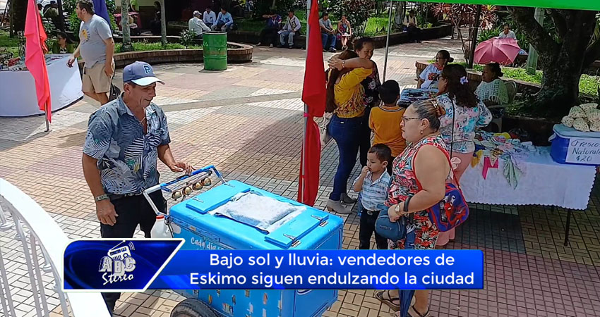 Bajo sol y lluvia: vendedores de Eskimo siguen endulzando la ciudad