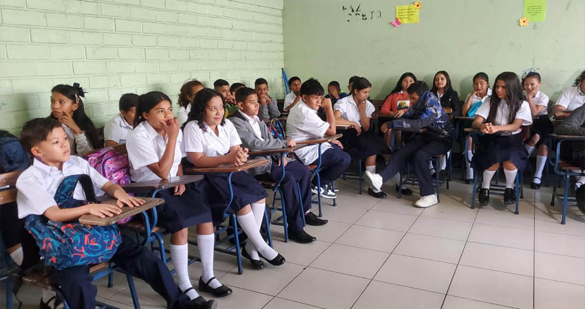 Estudiantes del Instituto Nacional Francisco Luis Espinoza de Estelí. Foto: José Enrique Ortega/Radio ABC Stereo