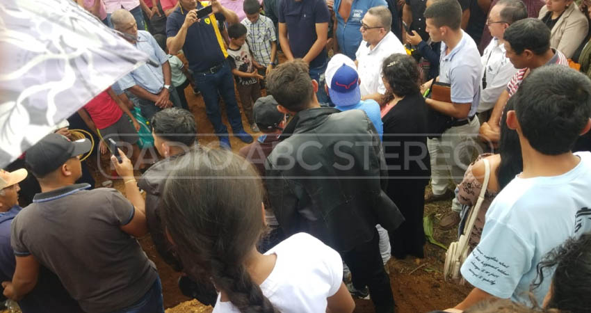 Los familiares agradecieron el apoyo en este momento difícil. Foto: Cortesía/Radio ABC Stereo