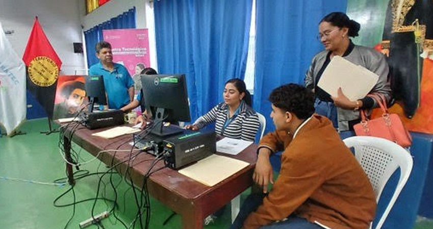 Amplia oferta. Quienes deseen estudiar una carrera técnica, tienen 12 opciones disponibles para elegir.