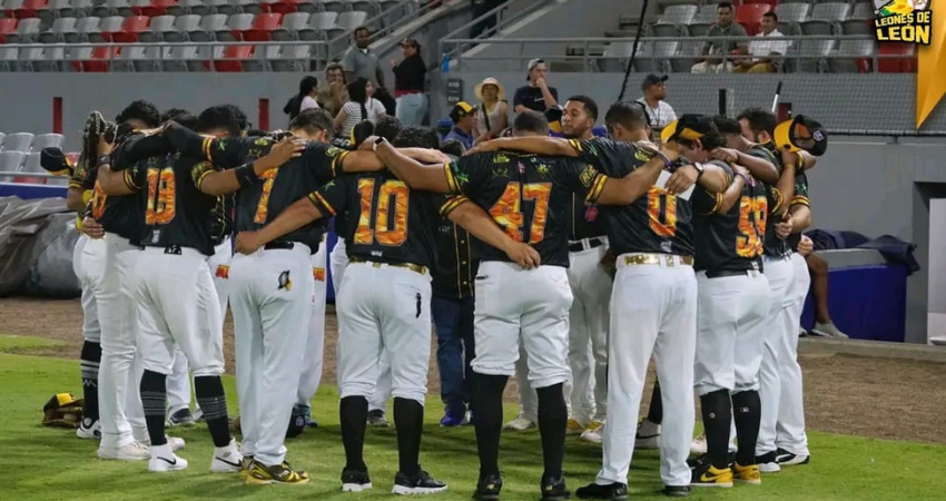 Leones y Gigantes por la supremacía en el Beisbol Profesional Nicaragüense. Foto: Cortesía/Radio ABC Stereo