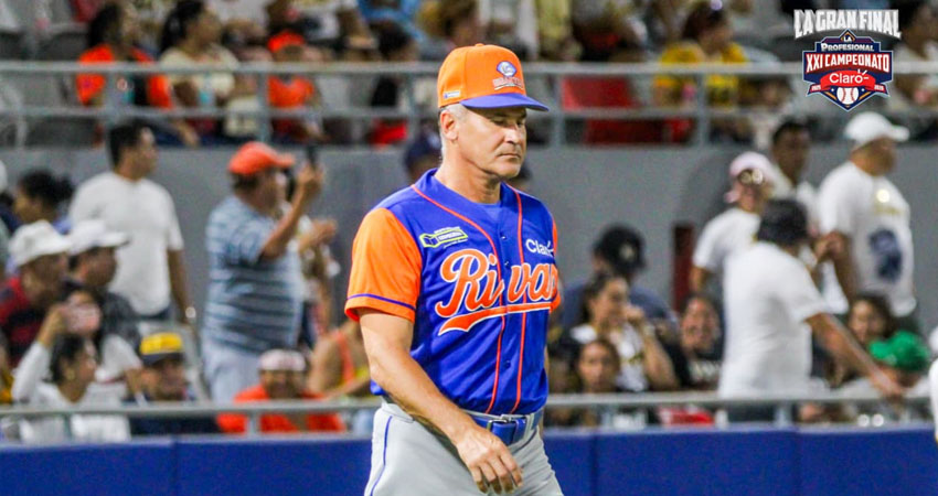 Omar Vizquel, timonel de los Gigantes de Rivas, se halla en complicaciones y necesita ganar esta noche en León. Foto Cortesía/APBN