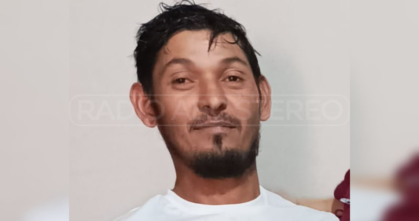 Alexis Rivera quedó afectado después de caer a un cauce cuando viajaba como pasajero en una motocicleta. El día del accidente murió el conductor.