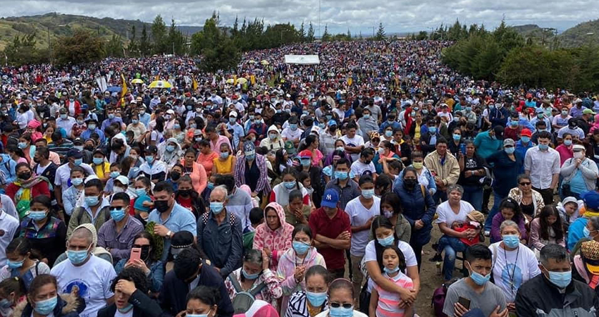 Unos 40,000 asistentes. Foto: Cortesía/Radio ABC Stereo