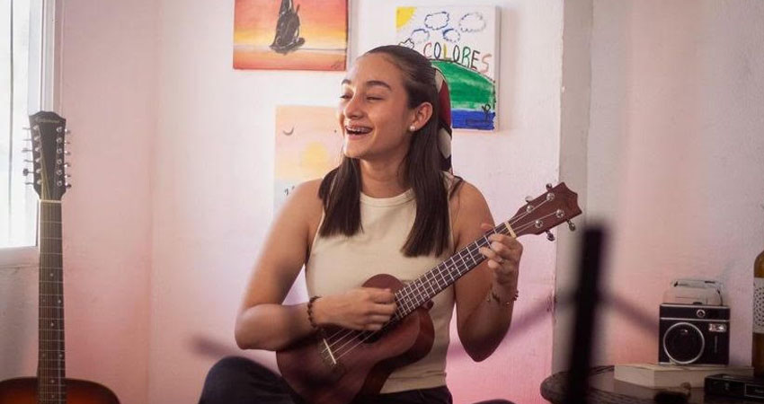 Las canciones nacen del corazón de Ana Joya. Es un logro musical producto de la perseverancia y empeño de la joven artista.