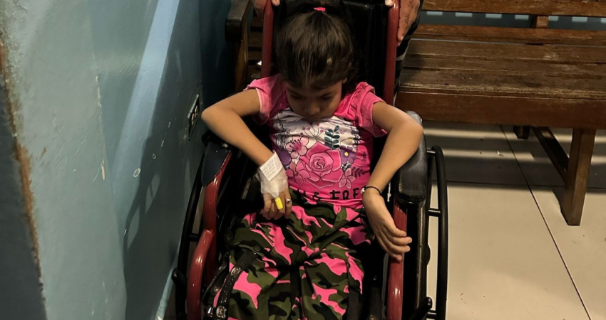 Milagros Espinoza enfrenta desde su nacimiento una dura batalla contra el mielomeningocele y la hidrocefalia. Foto: Cortesía