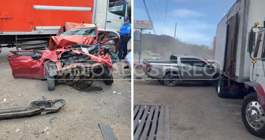 Uno de los vehículos quedó reducido a chatarra. Foto: Cortesía/Radio ABC Stereo