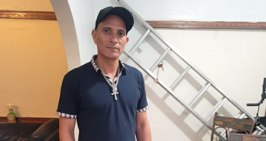 La víctima fue atacada a balazos mientras se encontraba en el entierro de un familiar.