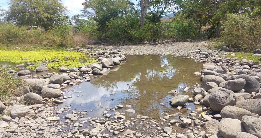 Esto es parte de lo que ha quedado del Río Estelí, en el sector del barrio Las Joyas. Foto: Juan Fco. Dávila/Radio ABC Stereo