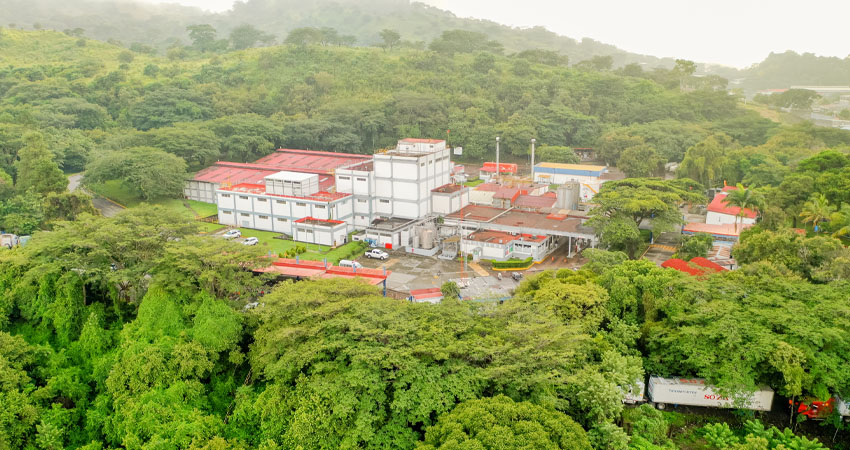 Entre el año 2020 y el 2021, la fábrica logró una reducción en el consumo de agua equivalente a más de 1 millón de galones. Foto: Nestlé Nicaragua