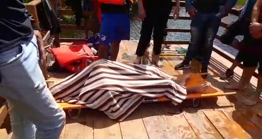 Los cuerpos fueron rescatados por socorristas. Foto: Cortesía/Radio ABC Stereo