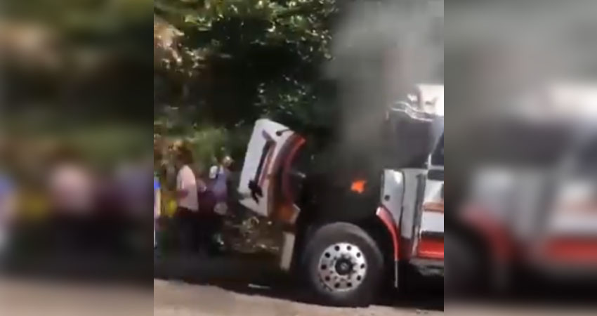 Bus siniestrado en Matagalpa. Foto: Cortesía/Radio ABC Stereo