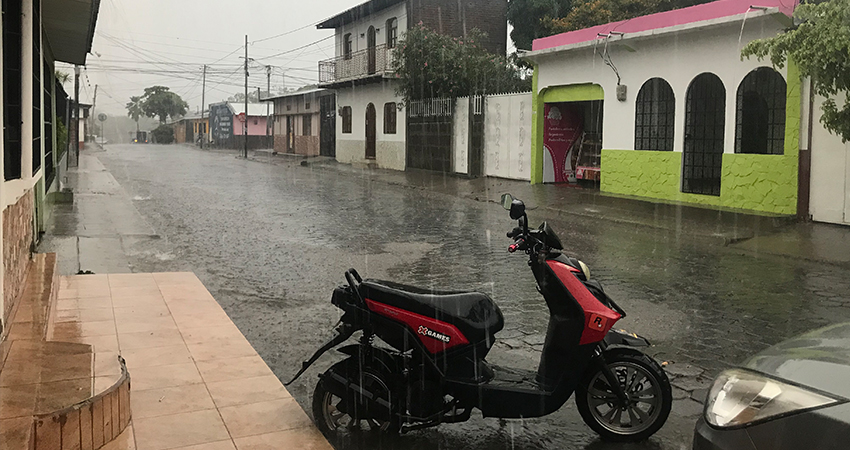 La esperada lluvia cayó en abundancia ayer. Foto: Equipo Digital/Radio ABC Stereo