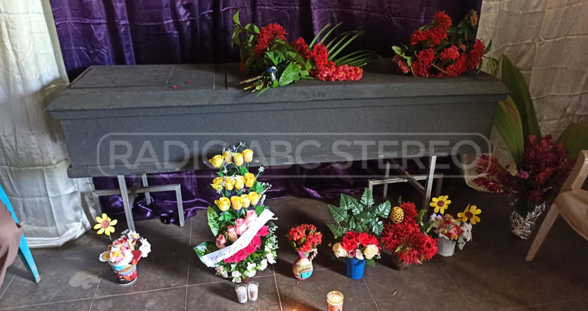 El joven fue sepultado en horas de la tarde de este miércoles 17 de mayo. Foto: Cortesía/Radio ABC Stereo