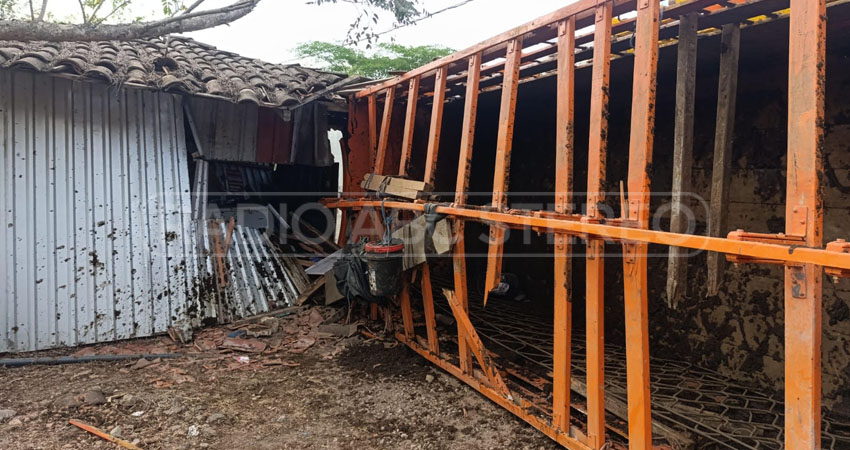 Vivienda fue impactada por un transporte pesado en Condega. Foto: Cortesía/Radio ABC Stereo