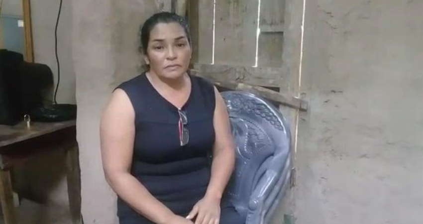 Afirma que su hijo y su expareja quieren sacarla de la propiedad. Foto: Juan Fco Dávila/Radio ABC Stereo