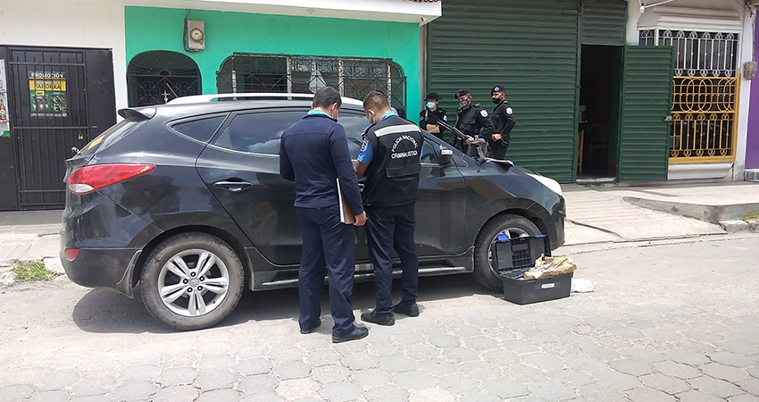 La víctima estacionó su vehículo cerca de RostiPollos Estelí. Foto: Juan Fco. Dávila/Radio ABC Stereo