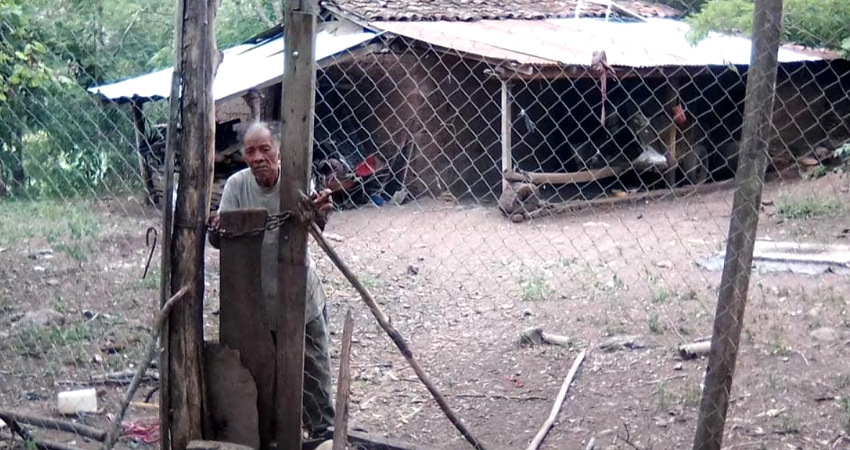 Don Pedro Pablo Flores fue víctima de robo en su humilde vivienda. Foto: Cortesía/Byron Castellon