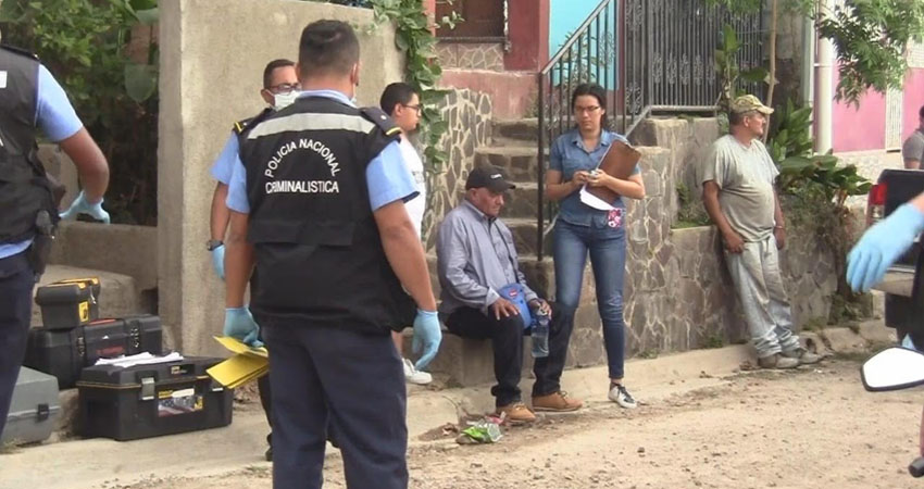 El crimen ocurrió en el barrio Alfredo Lazo. Foto: Juan Fco. Dávila/Radio ABC Stereo