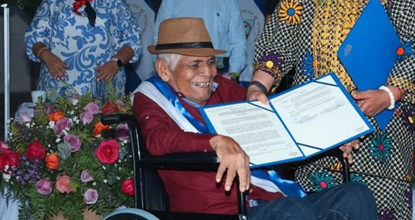 Condecoran al cantautor nicaragüense “El Guadalupano”. Foto: Cortesía/Radio ABC Stereo