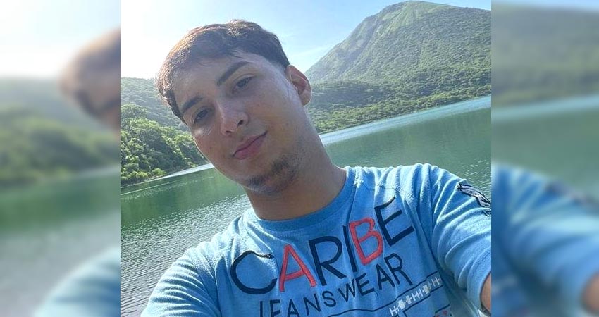 En redes sociales condenan la impunidad de propietarios que dejan a sus caballos que deambulen en la carretera. Foto: Cortesía/Radio ABC Stereo