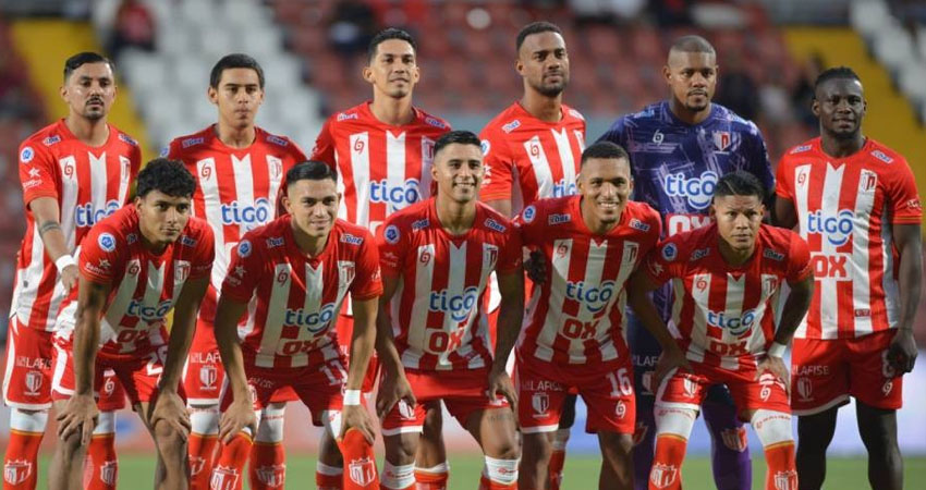 El equipo dirigido por Otoniel Olivas está obligado a ganar para seguir en la pelea por la clasificación. Foto: Cortesía