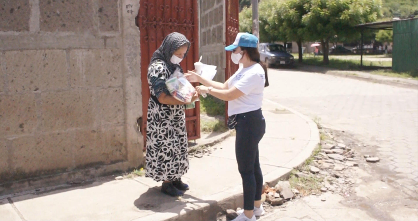 Familias con necesidades económicas fueron las beneficiadas. Foto: Juan Fco. Dávila/Radio ABC Stereo