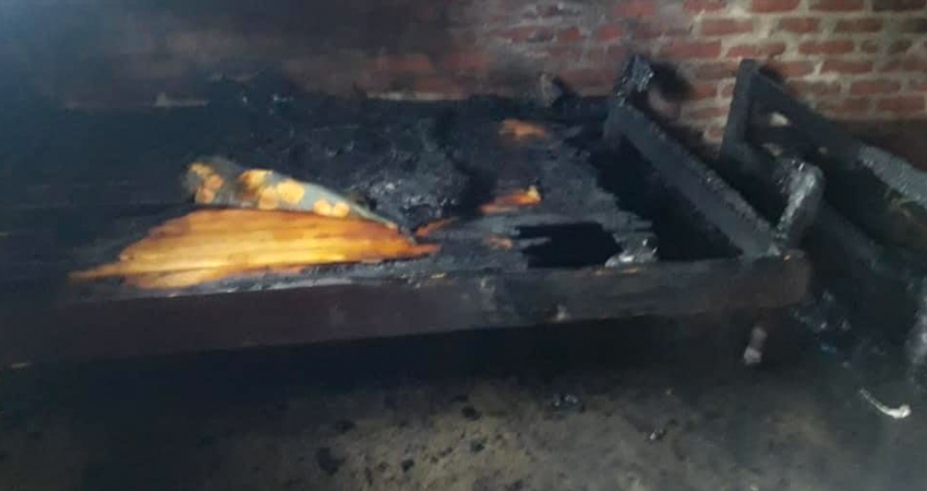 El incendio inició en unas camas. Foto: Cortesía