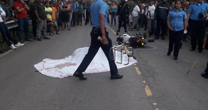 El motociclista murió en el lugar. Foto: Mosaico Informativo/Cortesía