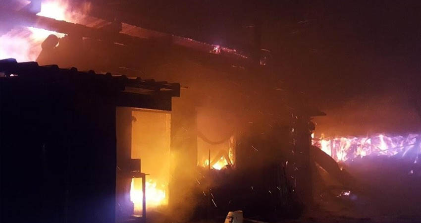 Incendio duró más de dos horas. Foto: Imagen de referencia