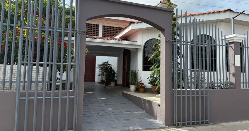 Los menores fueron trasladados a la delegación policial y puestos en libertad el mismo día, ante la falta de una denuncia formal. Foto: Equipo Digital/Radio ABC Stereo