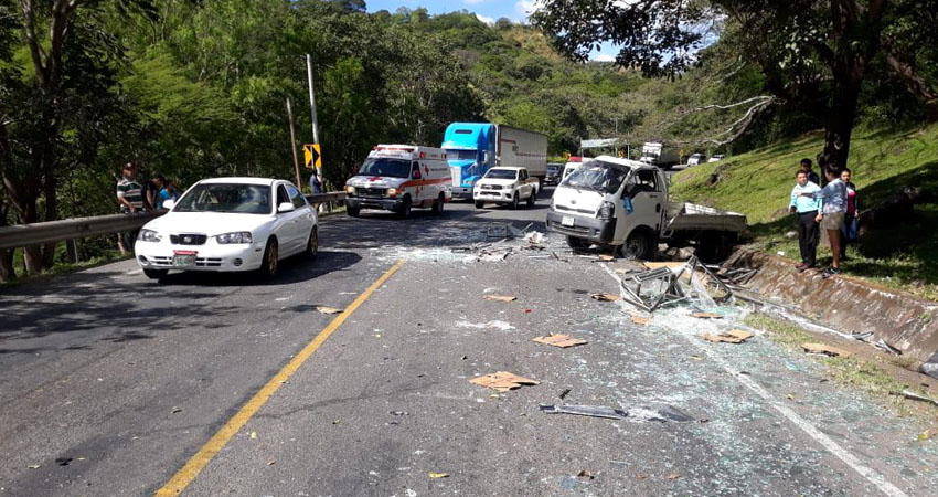 Los heridos fueron trasladados al hospital San Juan de Dios de Estelí. Foto: Juan Fco Dávila/Radio ABC Stereo