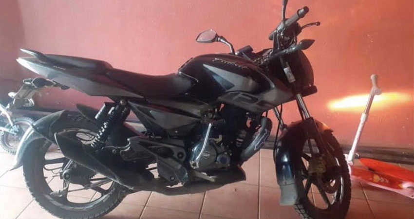 La motocicleta robada es marca Bajaj, Pulsar, con placa M 169812. Foto: Cortesía/Radio ABC Stereo