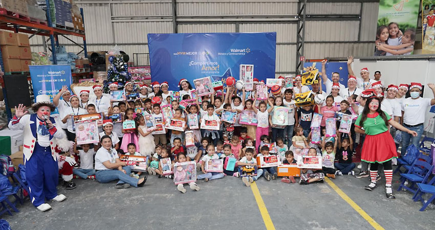 Walmart apadrina con juguetes a más de 4 mil niños en Nicaragua