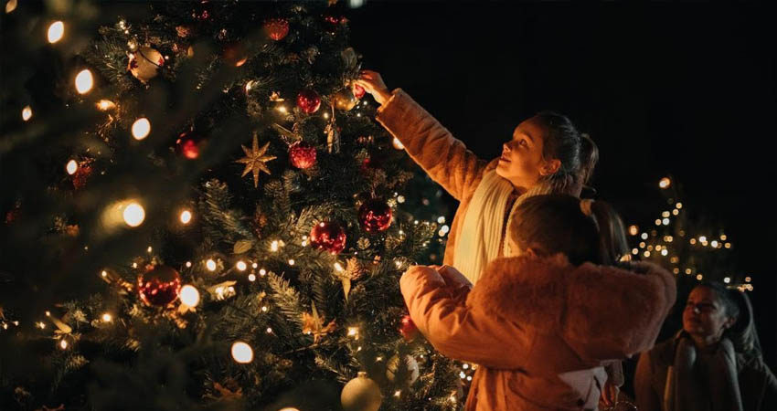 La Navidad evoca distintos sentimientos, desde la alegría y la nostalgia hasta la soledad y tristeza. Foto de referencia