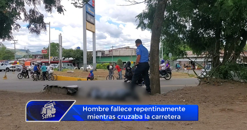 Hombre fallece repentinamente mientras cruzaba la carretera
