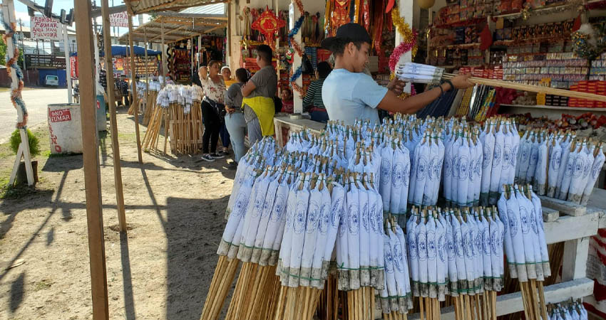 Comerciantes de pólvora reportaron buenas ventas. Foto: Cortesía/Radio ABC Stereo