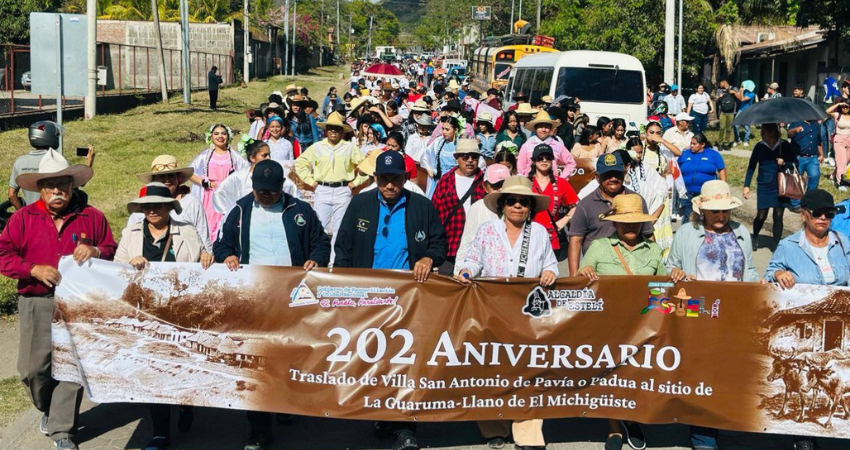 La fecha se celebró con una caminata artística. Foto: Cortesía/Alcaldía de Estelí