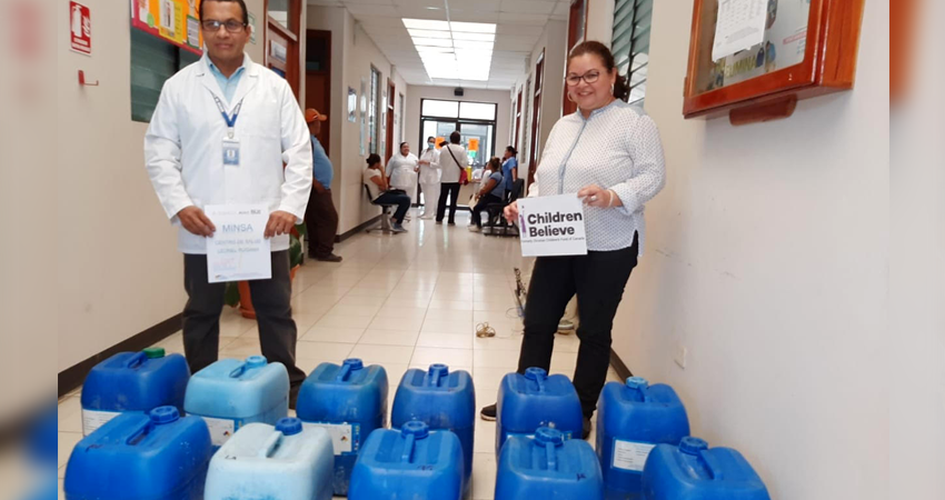Diferentes insumos fueron entregados para el personal médico. Foto: Famnuel Úbeda