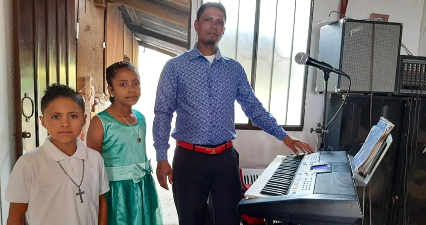 Músicos de la comunidad El Gamalote, Yalí. Foto: Famnuel Úbeda/Radio ABC Stereo