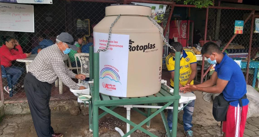 Los lavamanos fueron colocados en puntos estratégicos. Foto: Cortesía