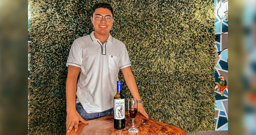Rolando López es estudiante de UCATSE Estelí. Foto: Cortesía