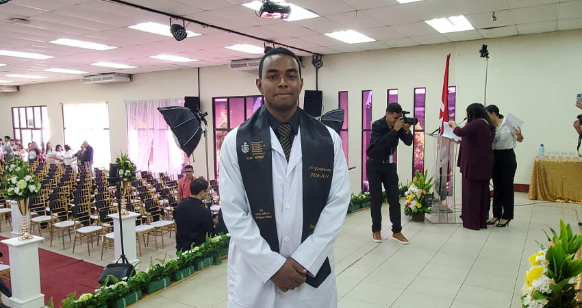 Carlos Alberto Rodríguez Pérez, mejor estudiante de medicina. Foto: José Enrique Ortega/Radio ABC Stereo